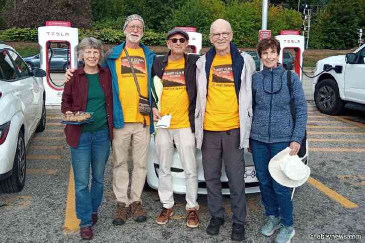 Seniors’ caravan rolls through Revelstoke in call for Canada to tackle climate change