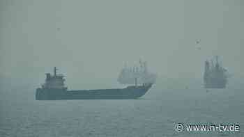 Angeblich auf Seemine gefahren : Iran sprechen von Tanker-Explosion - USA dementieren