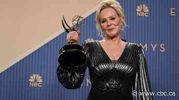 2026 Emmy Awards: Noah Wylie, Jean Smart win repeat acting prizes for The Pitt, Hacks
