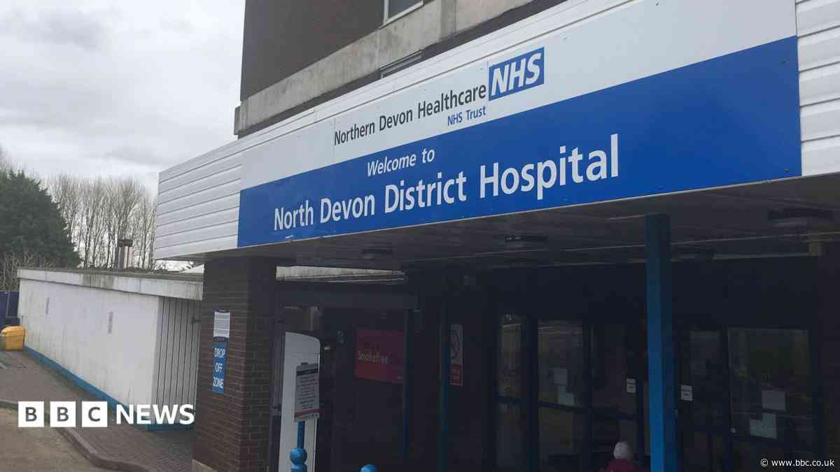 Hospital maternity unit reopening date delayed