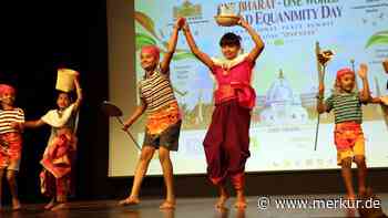 1500 Besucher feiern „One Bharat – One World" in Garching