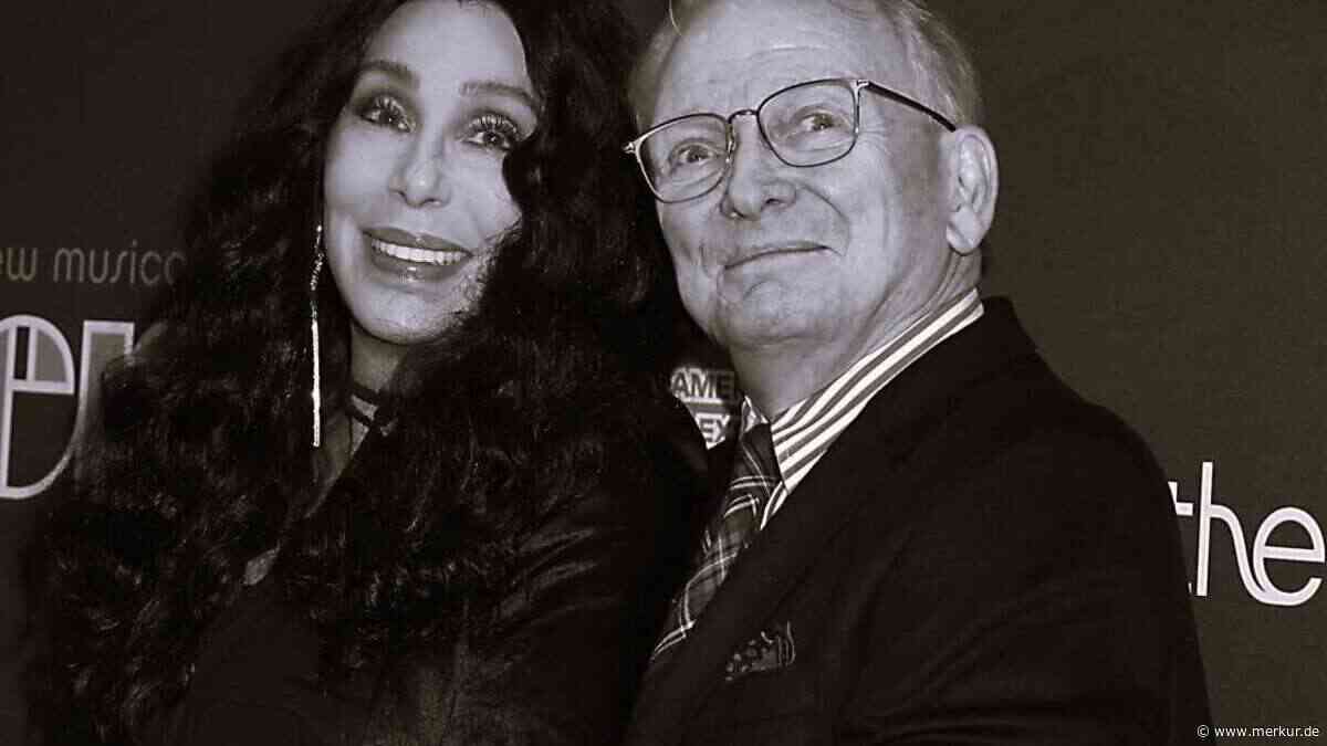 Cher, Tina Turner und Co. trugen seine Kleider: Star-Designer Bob Mackie ist tot