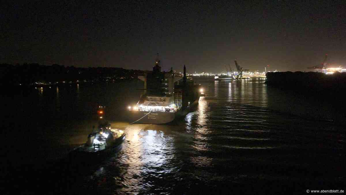 Durch die Arktis: Erster Frachter nach Eismeer-Kreuzung in Hamburg eingetroffen