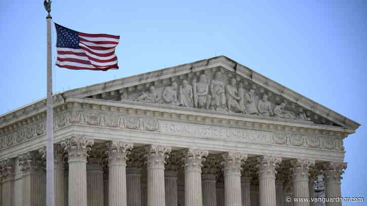 US judge postpones new visa rules for foreign students, journalists