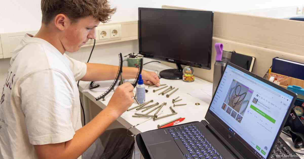 Laat die vrienden maar lachen, denkt Tijn (14) in zijn nieuwe klas: ‘Alles hier doe je met een reden’