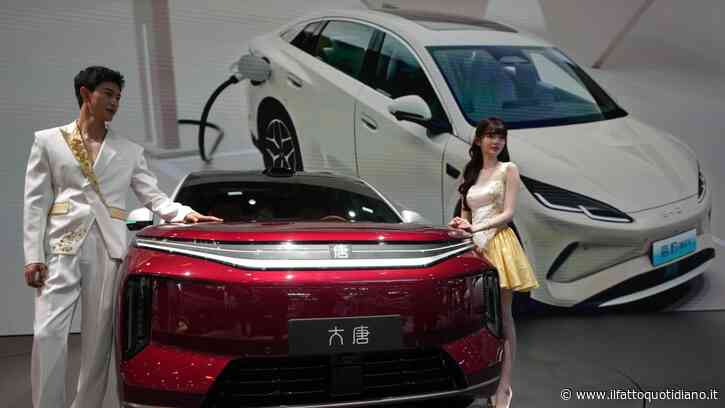 Cina, nel 2030 elettriche e ibride saranno il 70% del mercato
