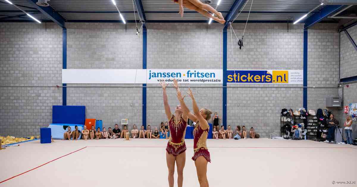 Dubbele salto’s en vier keer per week heen en weer: TeamNL-acrogymnasten zijn klaar voor WK
