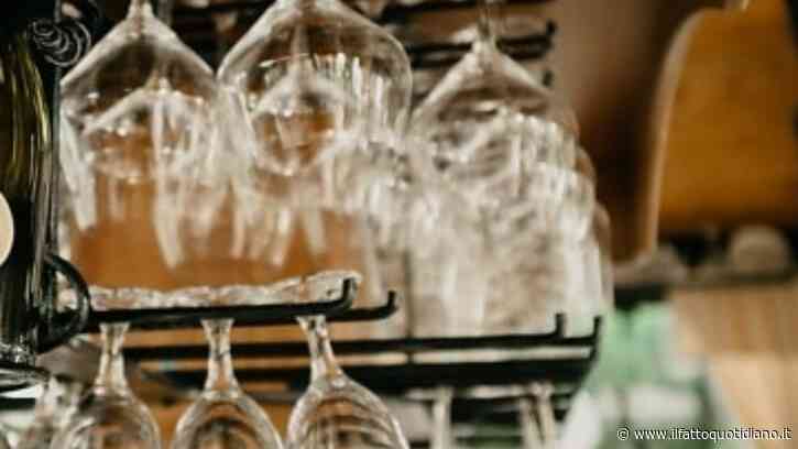 “Mia figlia è stata colta da un malore, si è accasciata a terra ma il personale del bar le ha chiesto di spostarsi. Per loro era una seccatura, non un essere umano”: il racconto di Caterina Collovati