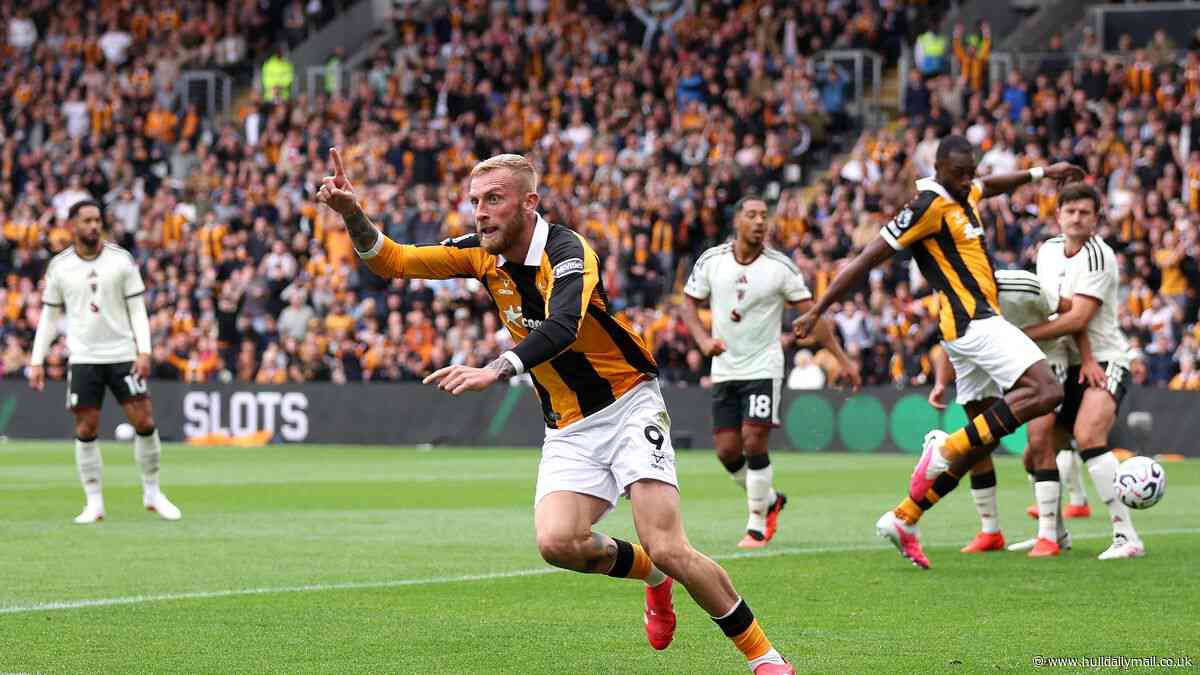 Hull City star Oli McBurnie gets international lifeline with Scotland call