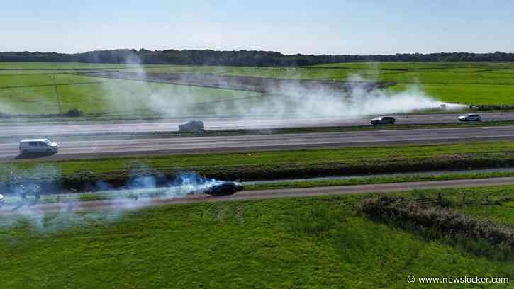 LIVE | Rijkswaterstaat: meerdere branden langs snelwegen, rijstroken en complete rijbanen afgesloten