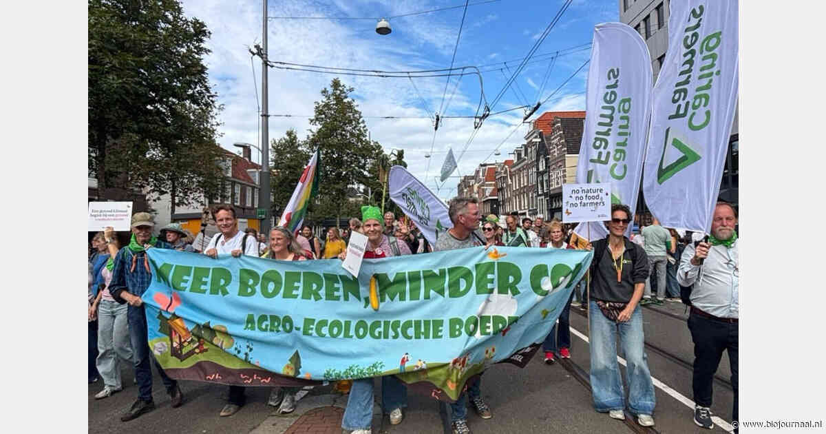 Boeren en voedselorganisaties trekken samen op tijdens Klimaatmars