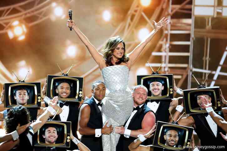Mariska Hargitay: Ten Dresses and All the Sincerity