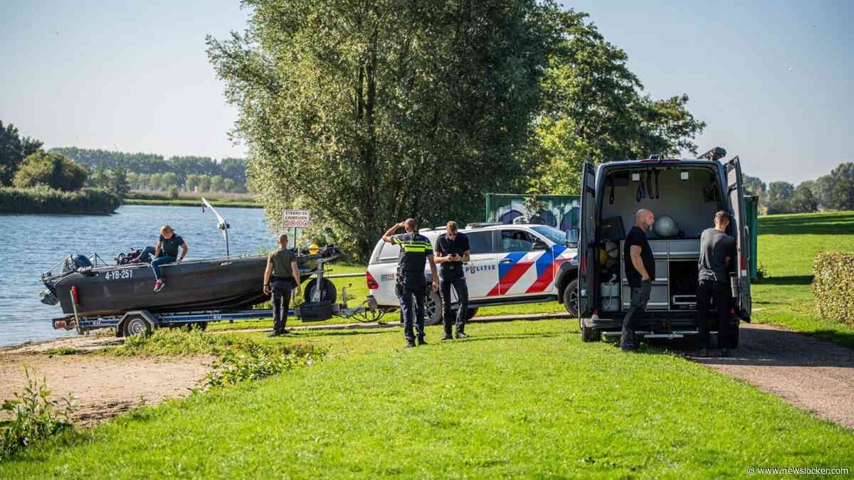 Grote zoekactie bij Rijkerswoerdse Plassen in Arnhem: vermist persoon gezocht