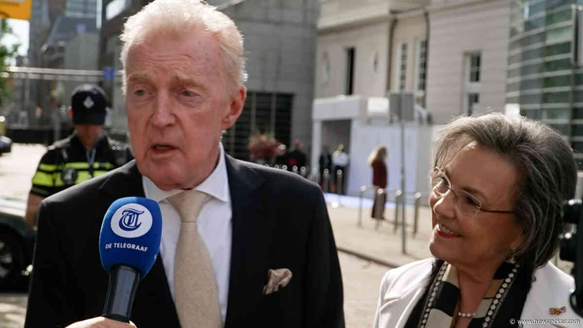André van Duin bij troonrede: ’Meer grapjes zou fijn zijn’