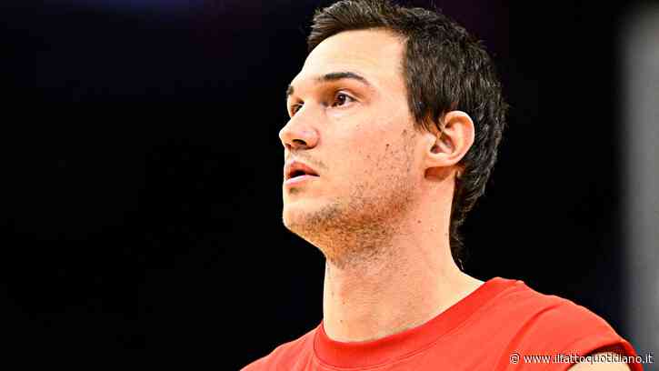 La furia di Gallinari: “Kawhi Leonard dovrebbe pagare tutti quei 50 milioni. Mi ha messo nei casini mandandomi lontano da Los Angeles”