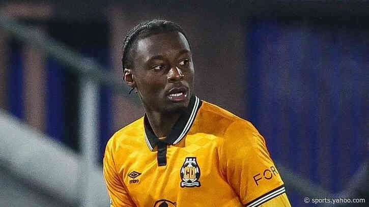Barnsley sign defender Okedina on one-year deal