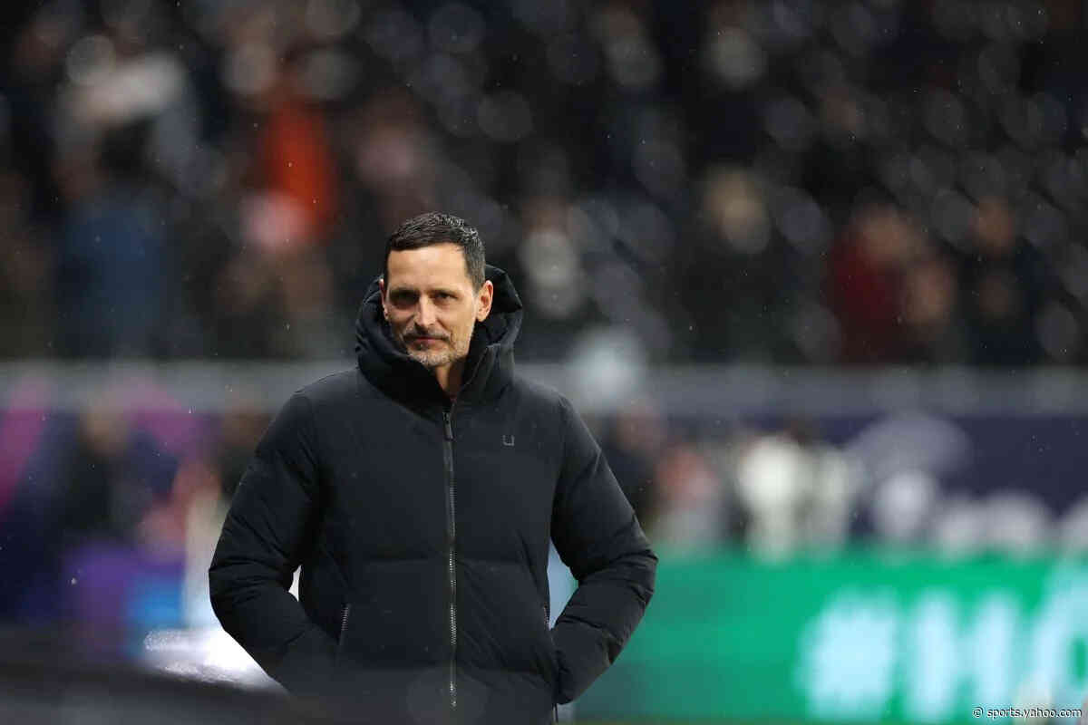 Why has Dino Toppmöller been sacked by RC Lens?