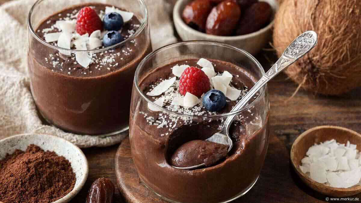 Schokopudding-Rezept ohne Kochen: Diese vegane Verführung schmeckt wie früher und kommt aus dem Mixer