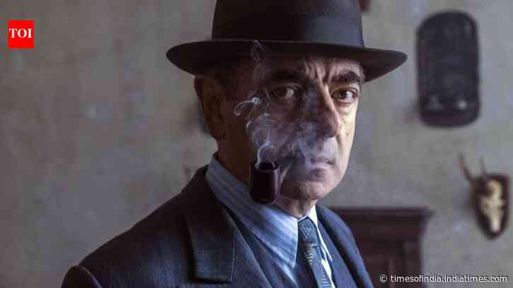When Rowan Atkinson bought a GBP 2.6 million home in Oxfordshire to create his glass mansion
