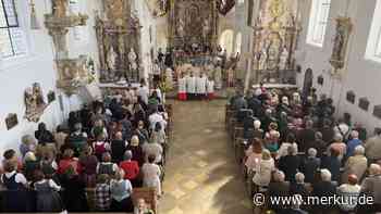 Dorf in Oberbayern feiert seine neue alte Kirche