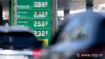 Der Ölschock trifft die Schweiz weniger als andere Länder. Doch wieso wird Diesel deutlich teurer als Benzin?