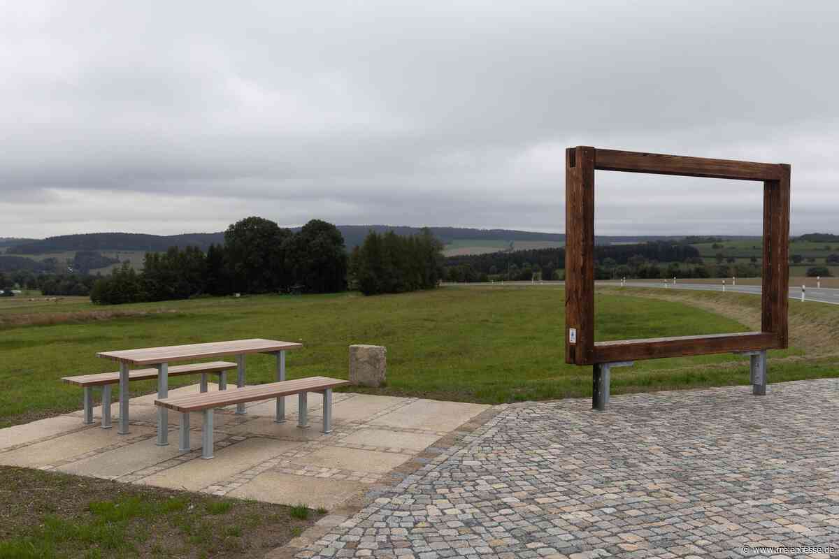 Neugestaltung von Aussichtspunkt im Erzgebirge ist abgeschlossen