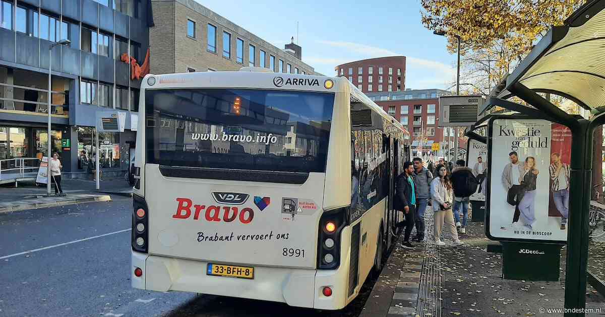 Donkere haltes en weinig toezicht maken het ov in Brabant voor veel reizigers onveilig