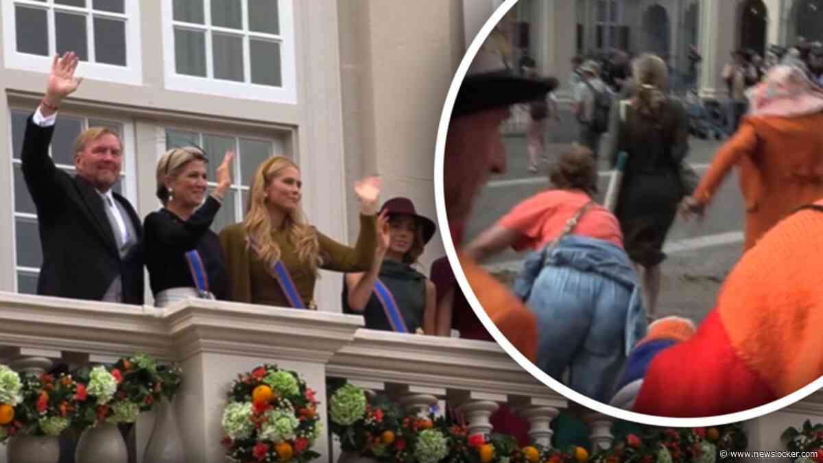 Rennen voor balkonscène Oranjes: vrouw onderuit bij paleis Noordeinde