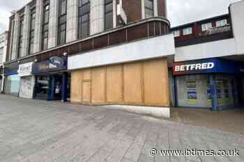 Are Betting Shops Following Poundland Off the High Street?