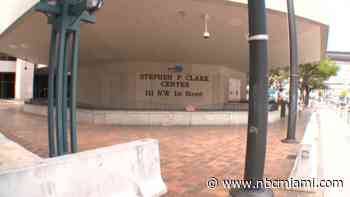 Man arrested in two separate stabbings at government center in Miami, cops say