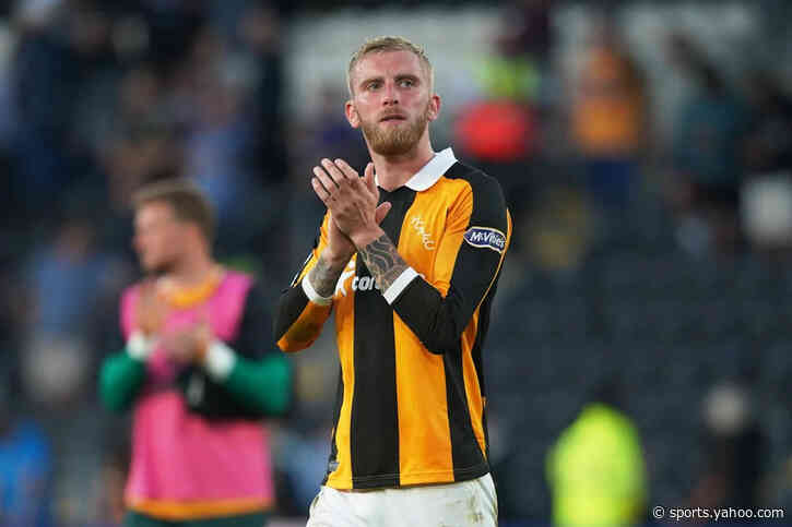 Oli McBurnie recalled as six new faces in Sebastien Pocognoli’s first Scotland squad