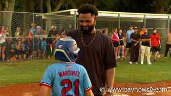 Junior Caminero puts on a show at little league baseball fundraising event