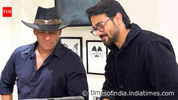 Bhuvan visits Salman at his house; superstar watches his show