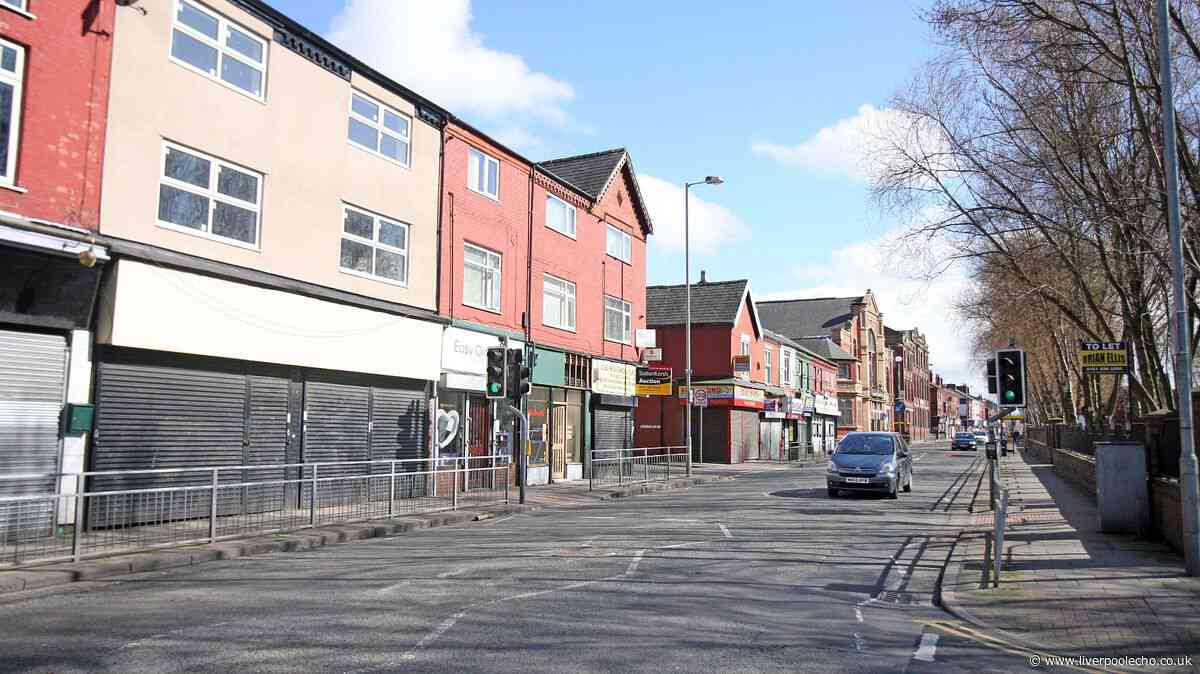 Man 'threatens boy with knife and throws cement block at Litherland chippy'