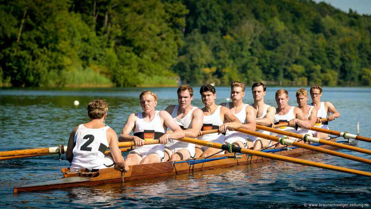 „Adams Acht“: Alle sitzen im selben Boot