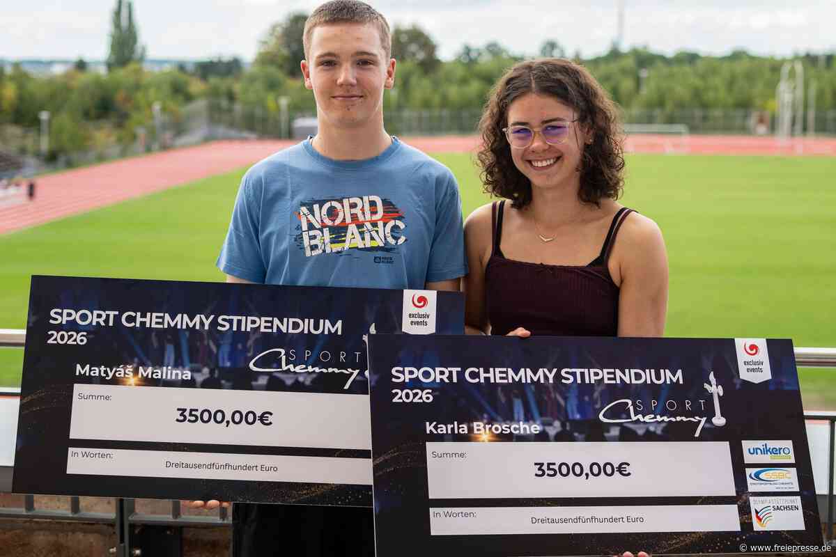Ein großer Scheck als Überraschung: Zwei Chemnitzer Sportschüler erhalten Stipendien