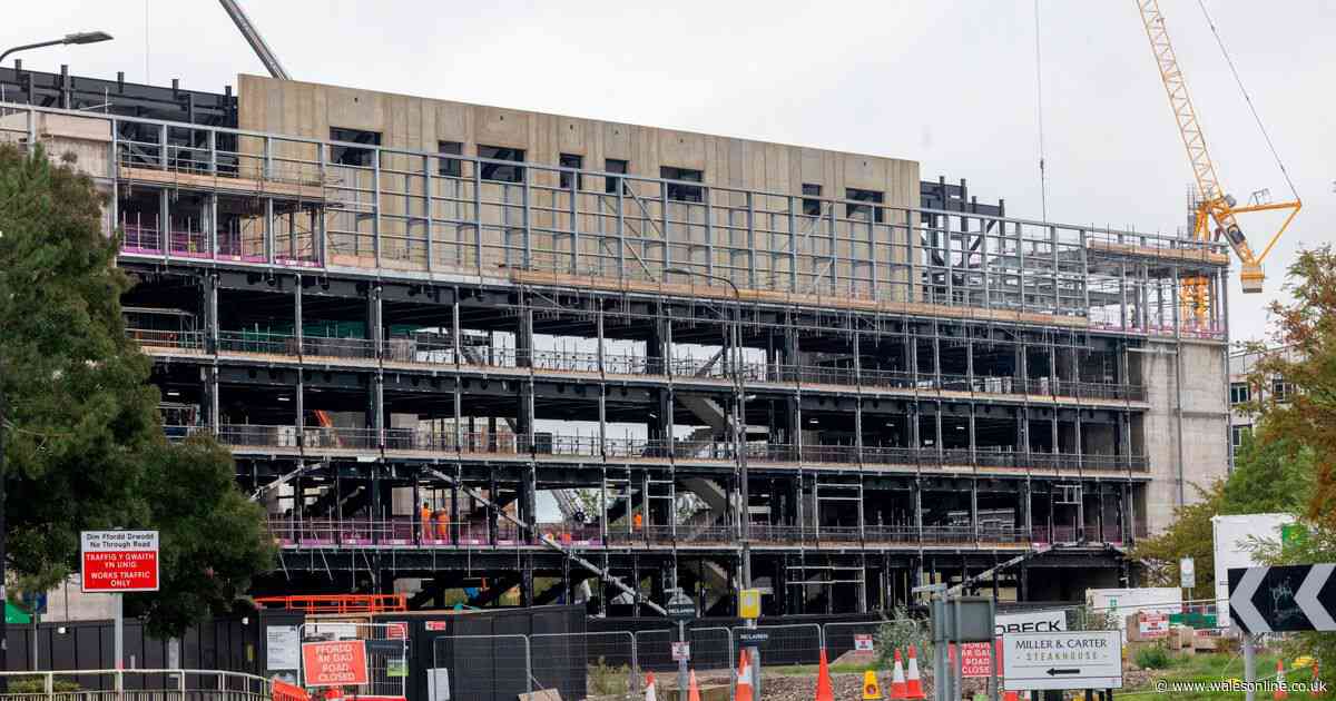 Transformation of Cardiff Bay continues as new arena takes shape