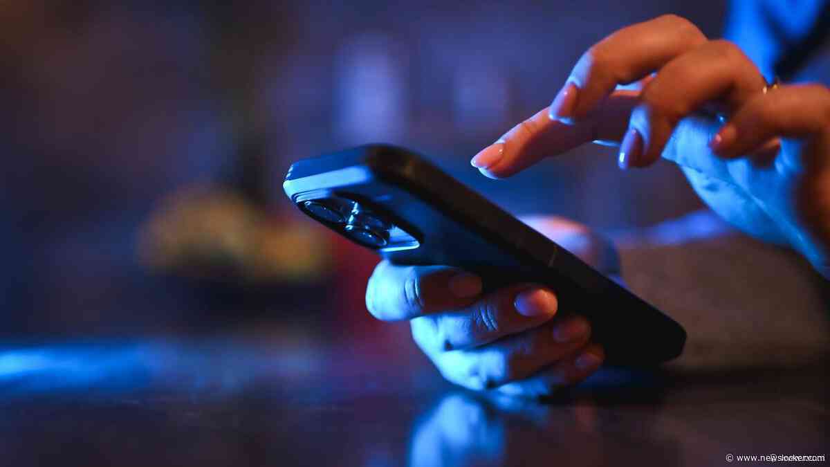 Iran hackt volgens AIVD apparaten van journalisten en critici in Nederland