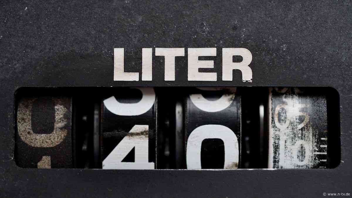 Zähneknirschen an Zapfsäule : Tanken immer teurer: Tipps, wie Autofahrer sparen