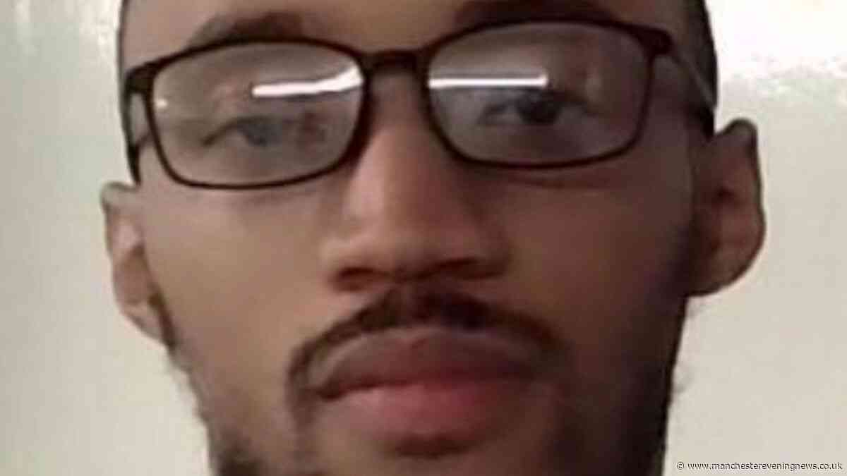 'Do not approach' warning issued as man absconds from prison
