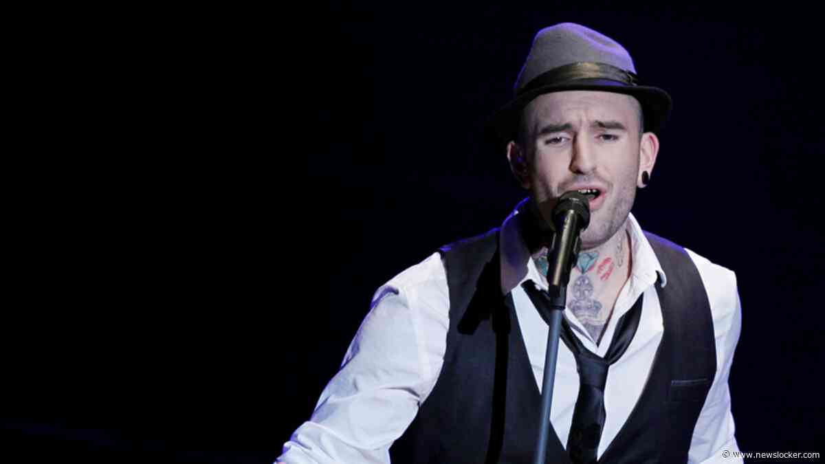 Zanger Ben Saunders (43) overleden: ‘Hij wilde dat nummer niet per se zingen’