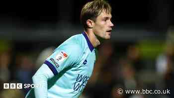 Wimbledon boss Jackson hails on-loan keeper Bursik