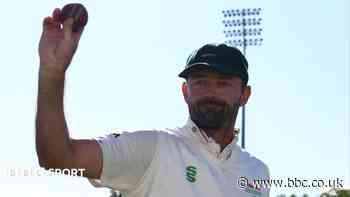 17 wickets fall on day one of Leics v Hampshire