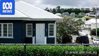 Housing downturn ends record profit run for sellers