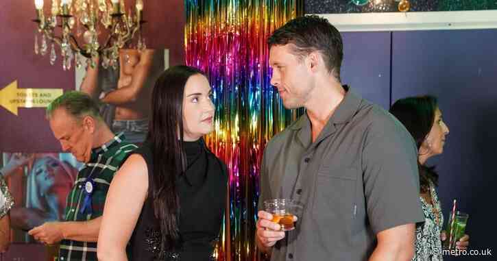 Mark returns in EastEnders but has shattering news for gutted Lauren