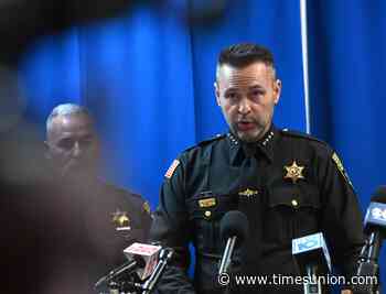 NY sheriffs escalate their challenge of ban on ICE contracts