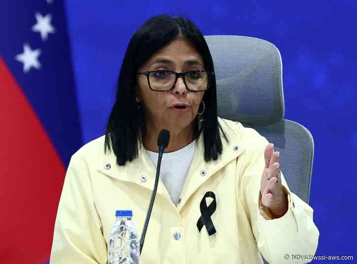 Delcy Rodríguez anuncia un plan de atención con tecnología biónica para víctimas del doble terremoto de junio