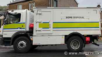 Bomb squad rush to Sheffield street as homes evacuated and 100m cordon in place