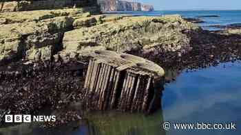Story behind the shipwreck revealed at low tide