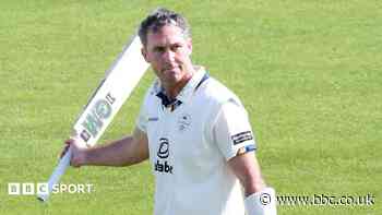 Madsen & Aitchison hit tons for Derbys at Northants